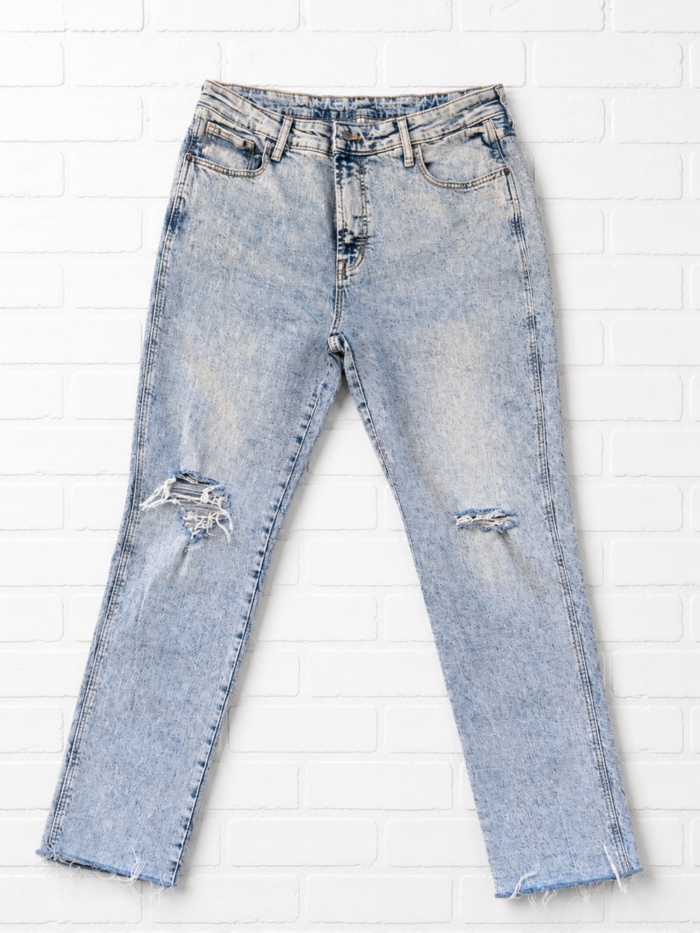 Old Navy Light Blue Distressed Boyfriend Jeans Modern Vintage 80's Look